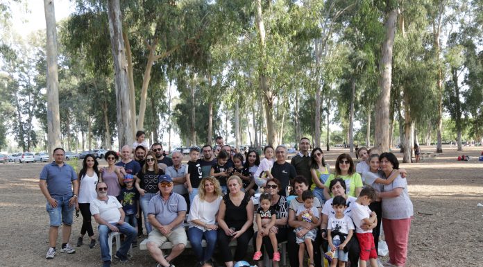 Հայկական դպրոցի արշավը դեպի «Տել Աֆեկ» ազգային զբոսայգի Լուսանկարում՝ Հայ դպրոցականներն ու նրանց ծնողները «Տել Աֆեկ» ազգային զբոսայգում