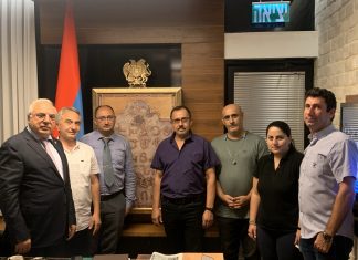 ՀՀ դեսպանը սեպտեմբերի 10-ին ընդունեց Պետախ Տիկվայի հայկական կազմակերպությունների ներկայացուցիչներին Լուսանկարում՝՝ ՀՀ դեսպան Արմեն Սմբատյանը, հյուպատոս Անի Խլղաթյանն և Պետախ Տիկվայի իսրայելահայերի «Նաիրի» միության հիմնադիր կազմի ու «Նոյան տապան» հայկական մշակույթային ու կրթական միության պատվիրակները