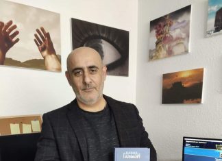 Մարտի 20-ին Յաֆոյի Սուրբ Նիկողայոս վանքում տեղի ունեցա Դավիթ Գալֆայանի «Հայասա՝ Աստվածների երկիրը» գրքի շնորհանդեսը: Լուսանկարում՝ «Նոյան տապան» հայկական կրթական, մշակույթային միության նախագահ Դավիթ Գալֆայանը