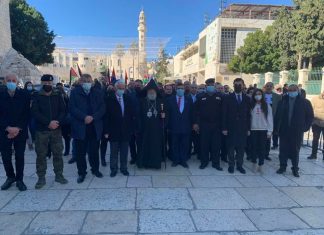 Իսրայելի հայ համայնքը հին տոմարով նշեց Ամանորն ու Սուրբ Ծնունդը Լուսանկարում՝ Երուսաղեմի Հայոց պատրիարքարանիլուսարարապետ Սևան արքեպիսկոպոս Ղարիբյանի գլխավորած հայկական թափորը Բեթղեհեմում