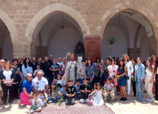 Ապրիլի 27 – ին Սուրբ Նիկողայոս վանքում երկրի կենտրոնի հայերը շուքով տոնեցին Ծաղկազարդը